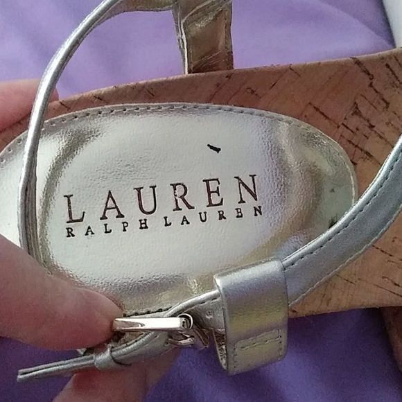 Sandals - Picture 2 of 3